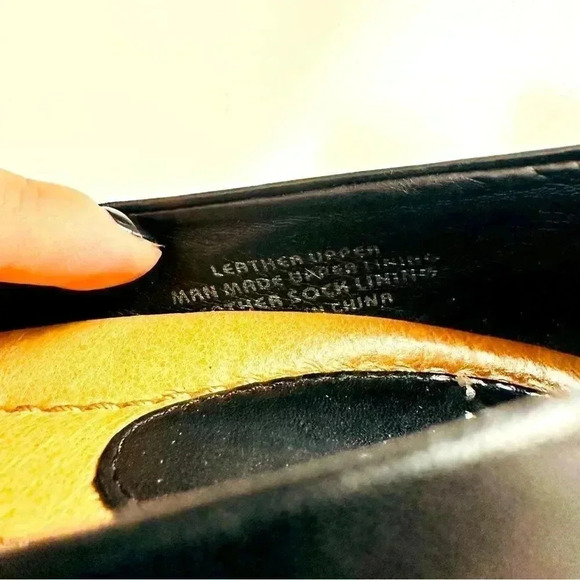 Earth Tamarack Leather Pumps - Picture 9 of 10